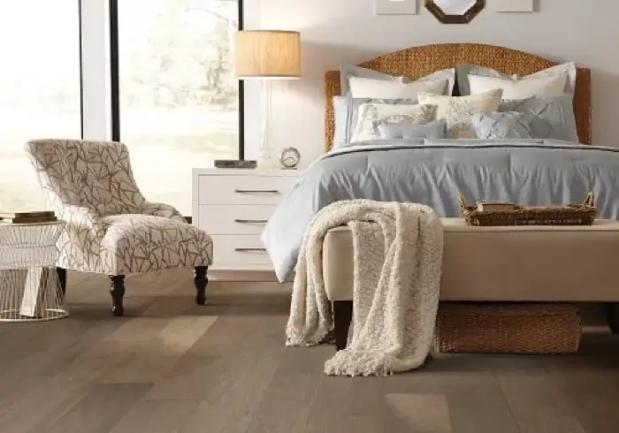 Bedroom hardwood flooring | All American Remnants & Rolls